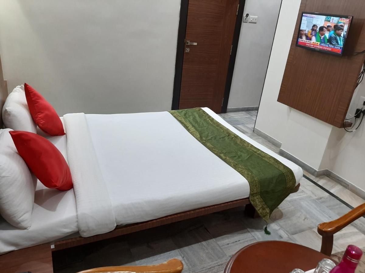 City Palace Hotel होटल सिटी पैलेस Nashik Extérieur photo