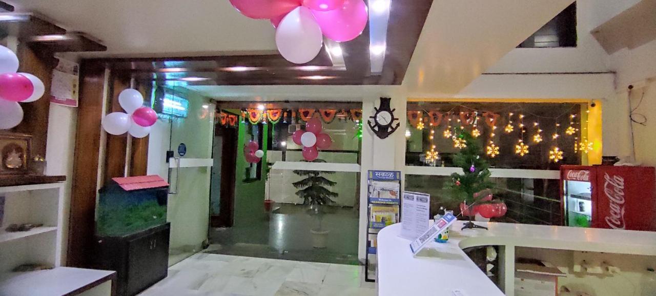 City Palace Hotel होटल सिटी पैलेस Nashik Extérieur photo
